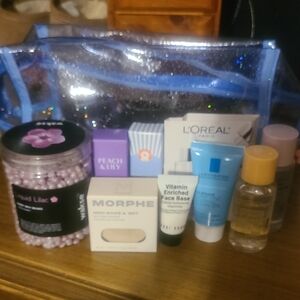 9 Piece Skin Care Set With Bag.